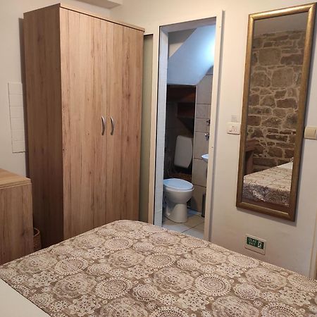 Guesthouse Mirula Σπλιτ Εξωτερικό φωτογραφία