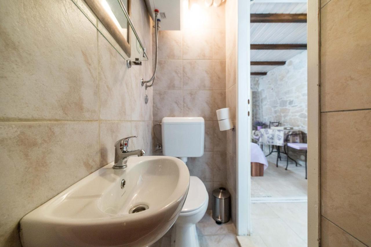 Guesthouse Mirula Σπλιτ Εξωτερικό φωτογραφία