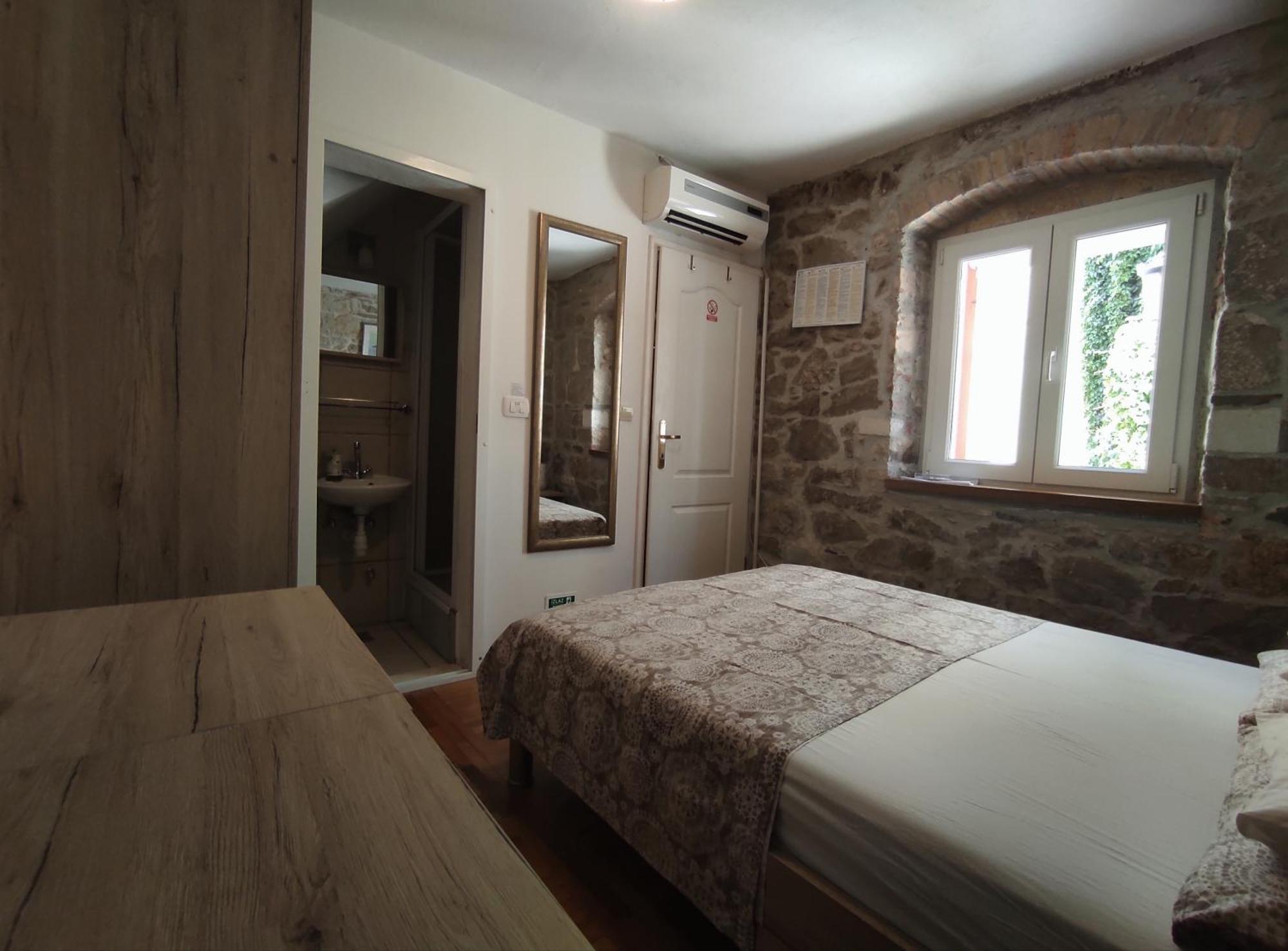 Guesthouse Mirula Σπλιτ Εξωτερικό φωτογραφία